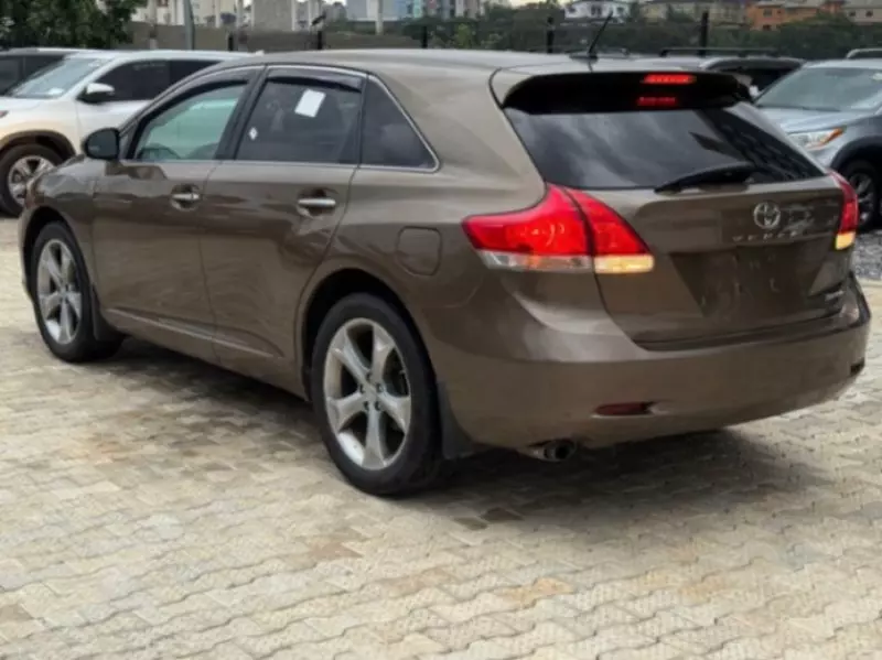 TOYOTA Venza   - 2009