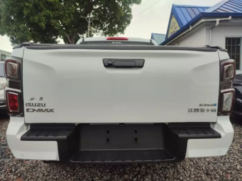 Isuzu D-Max   - 2026