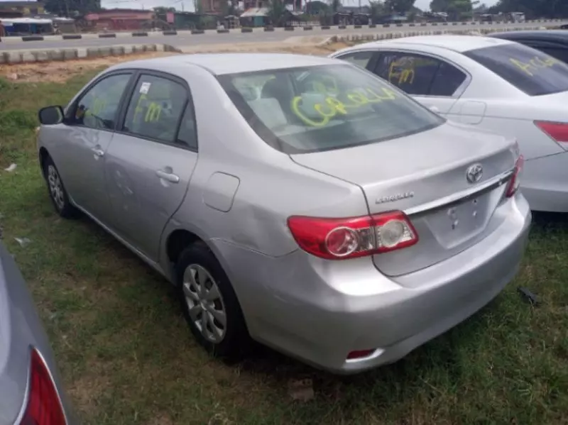 Toyota Corolla   - 2011