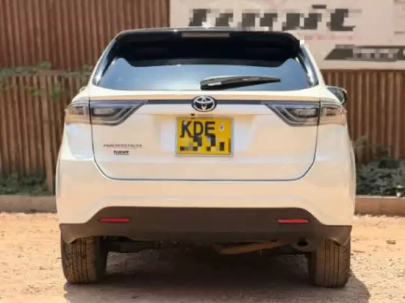 TOYOTA Harrier   - 2014