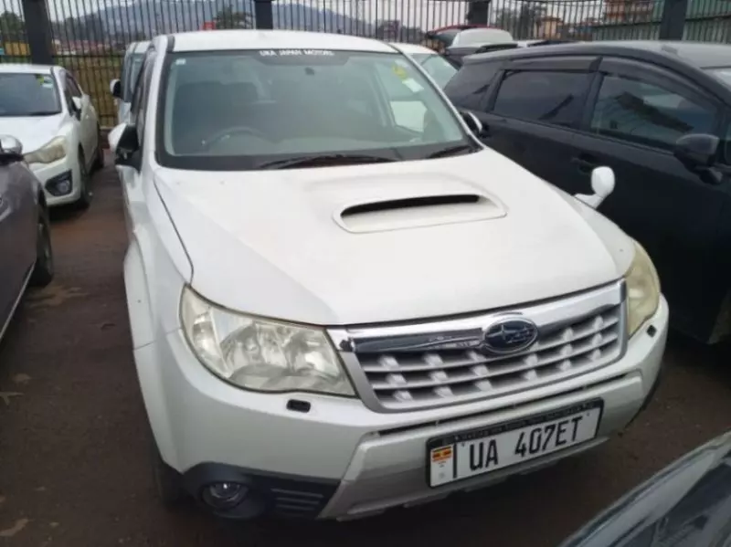 Subaru Forester   - 2011