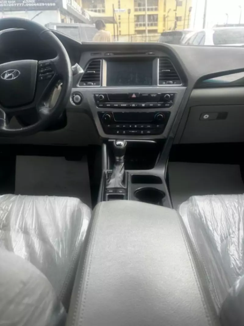 Hyundai Sonata - 2015