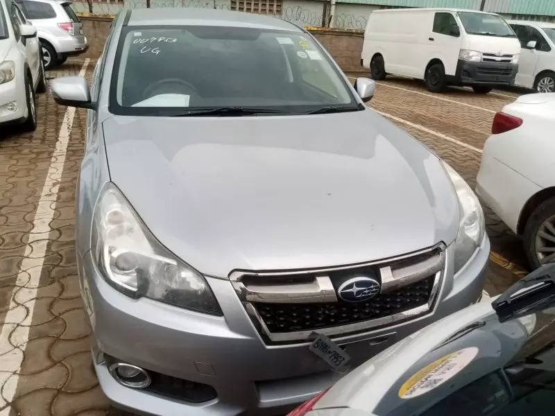 Subaru Legacy - 2013