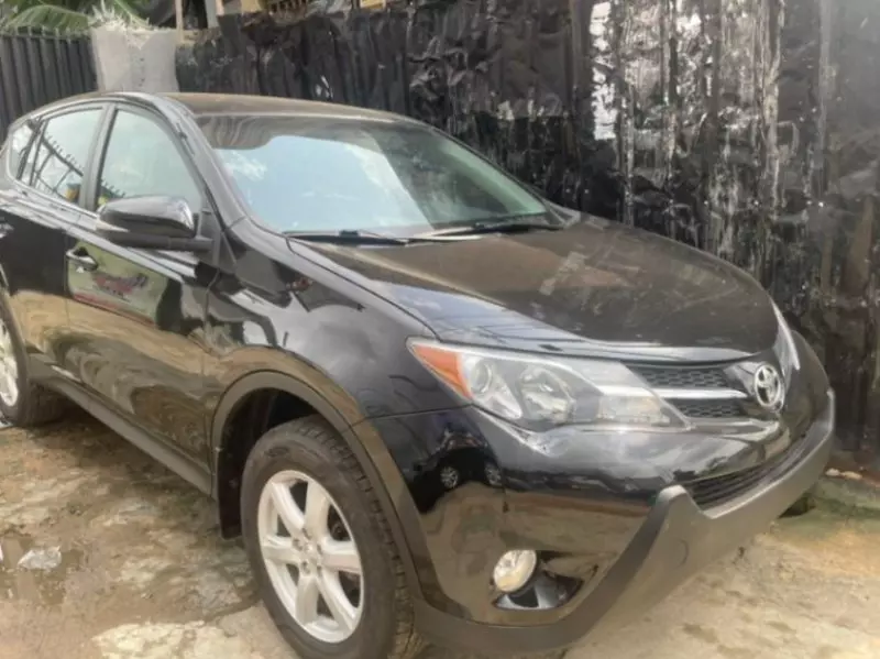 Toyota RAV 4 - 2015