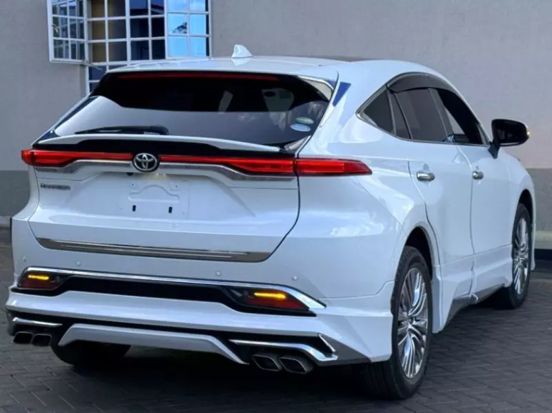 Toyota Harrier - 2020