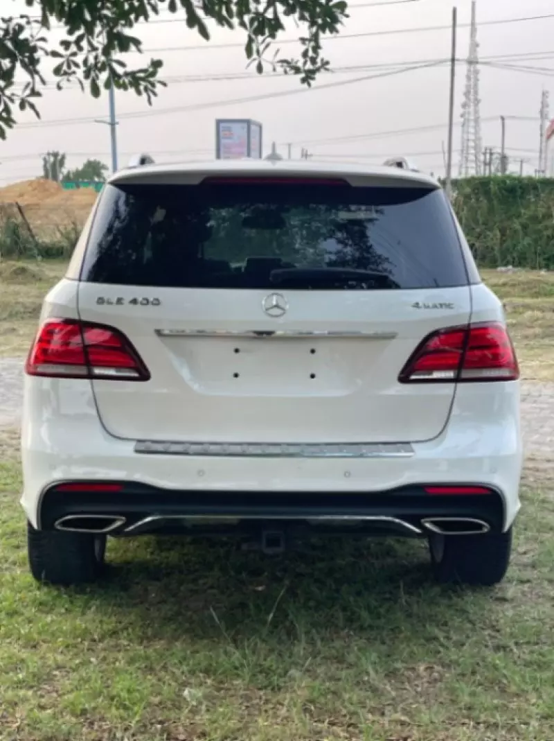Mercedes-Benz GLE-Class   - 2016