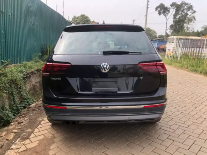Volkswagen Tiguan   - 2018