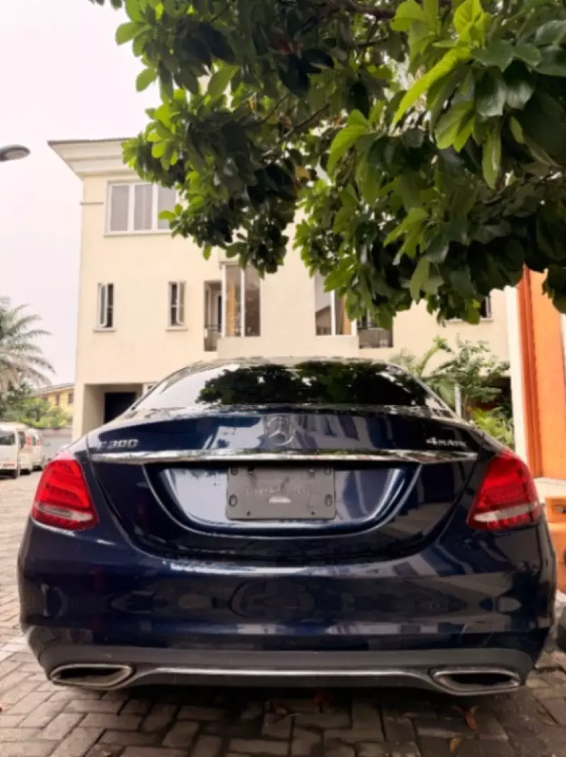 Mercedes-Benz C-Class - 2015