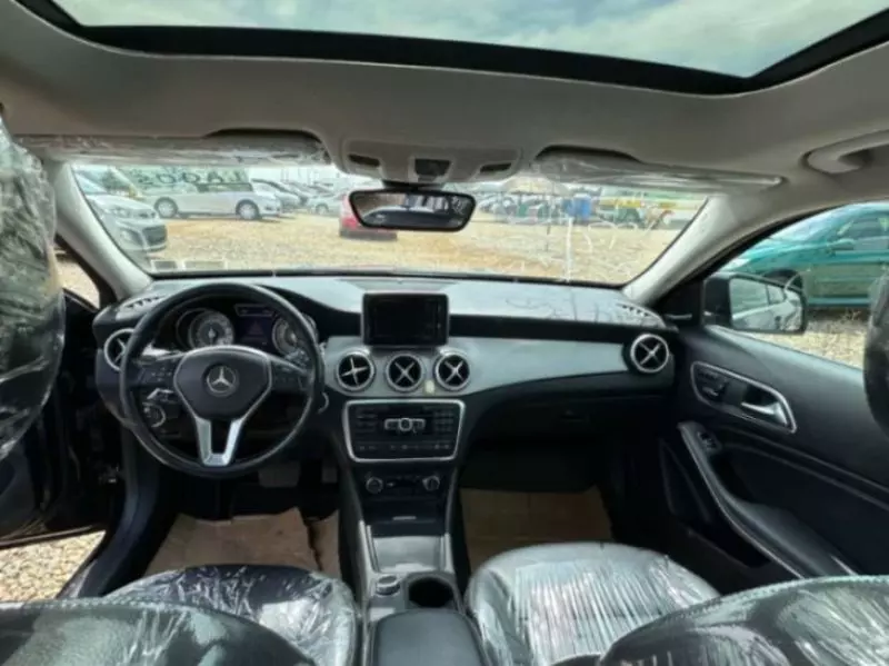 Mercedes-Benz GLA-Class   - 2015