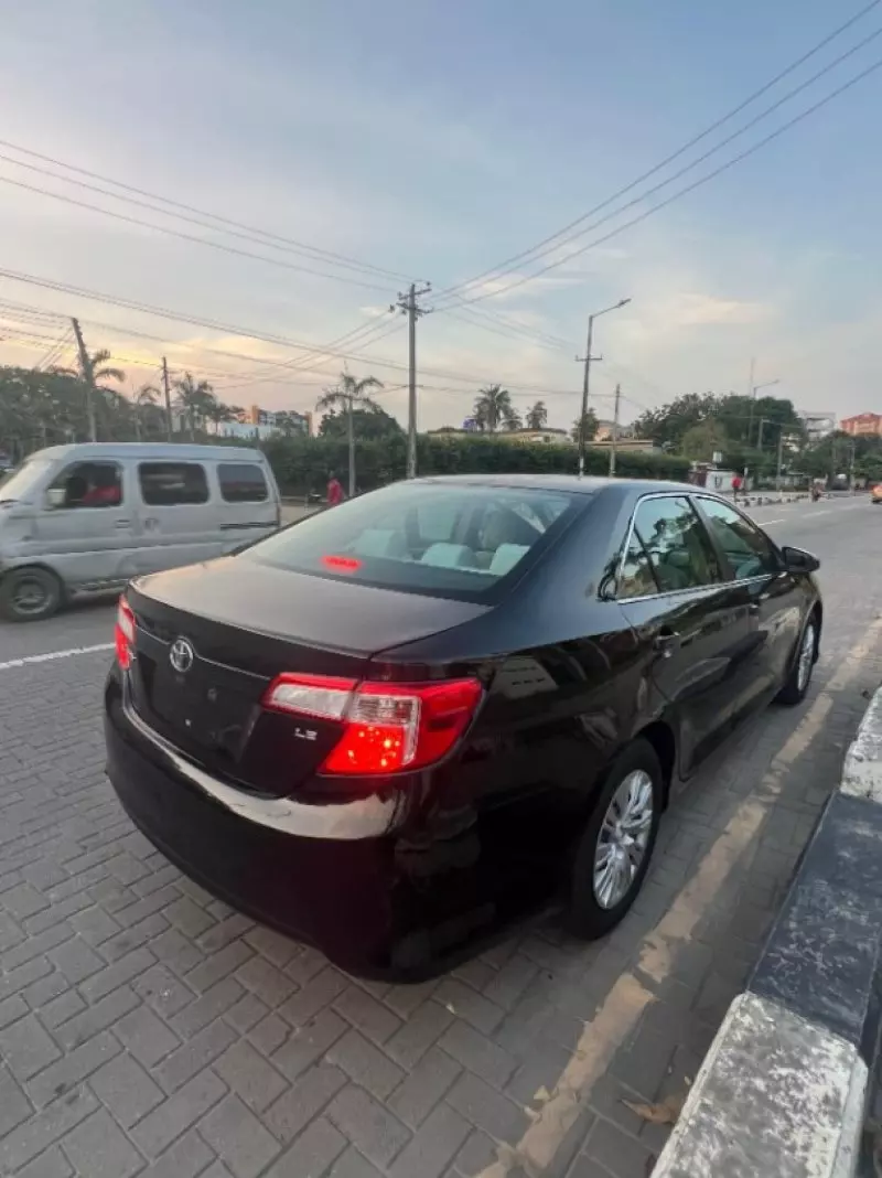 Toyota Camry   - 2013