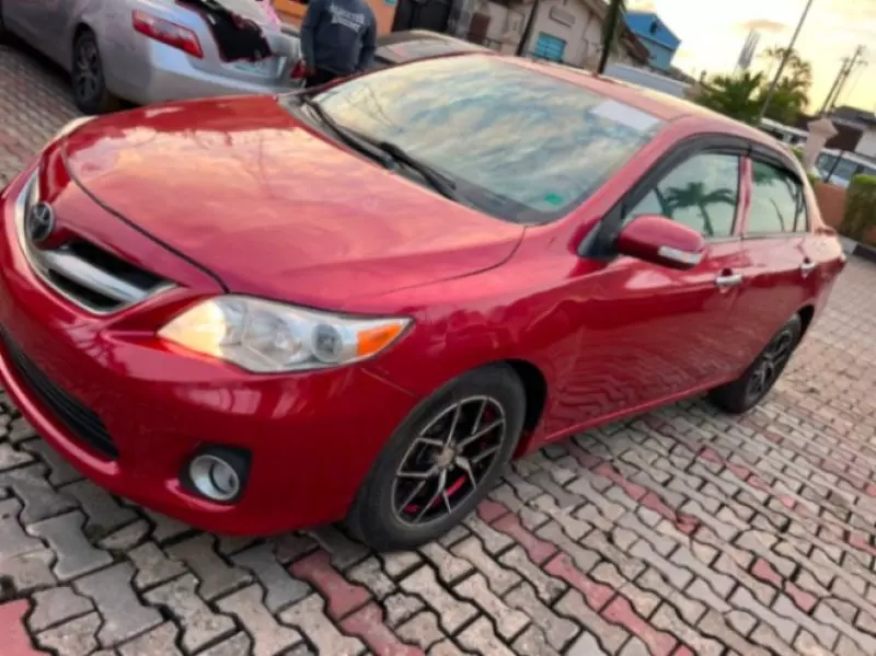 TOYOTA Corolla - 2012