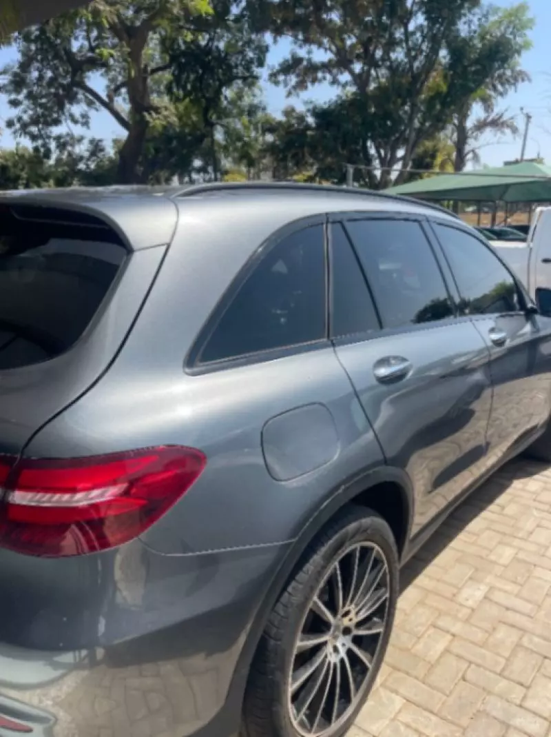 Mercedes-Benz 300   - 2019