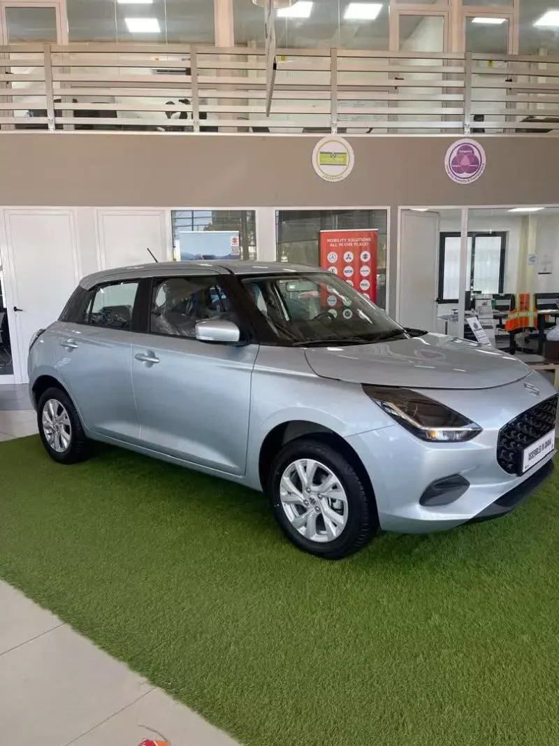 SUZUKI Swift   - 2025