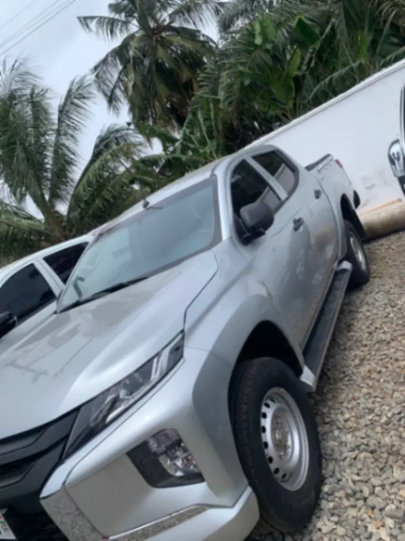 Mitsubishi L200   - 2023