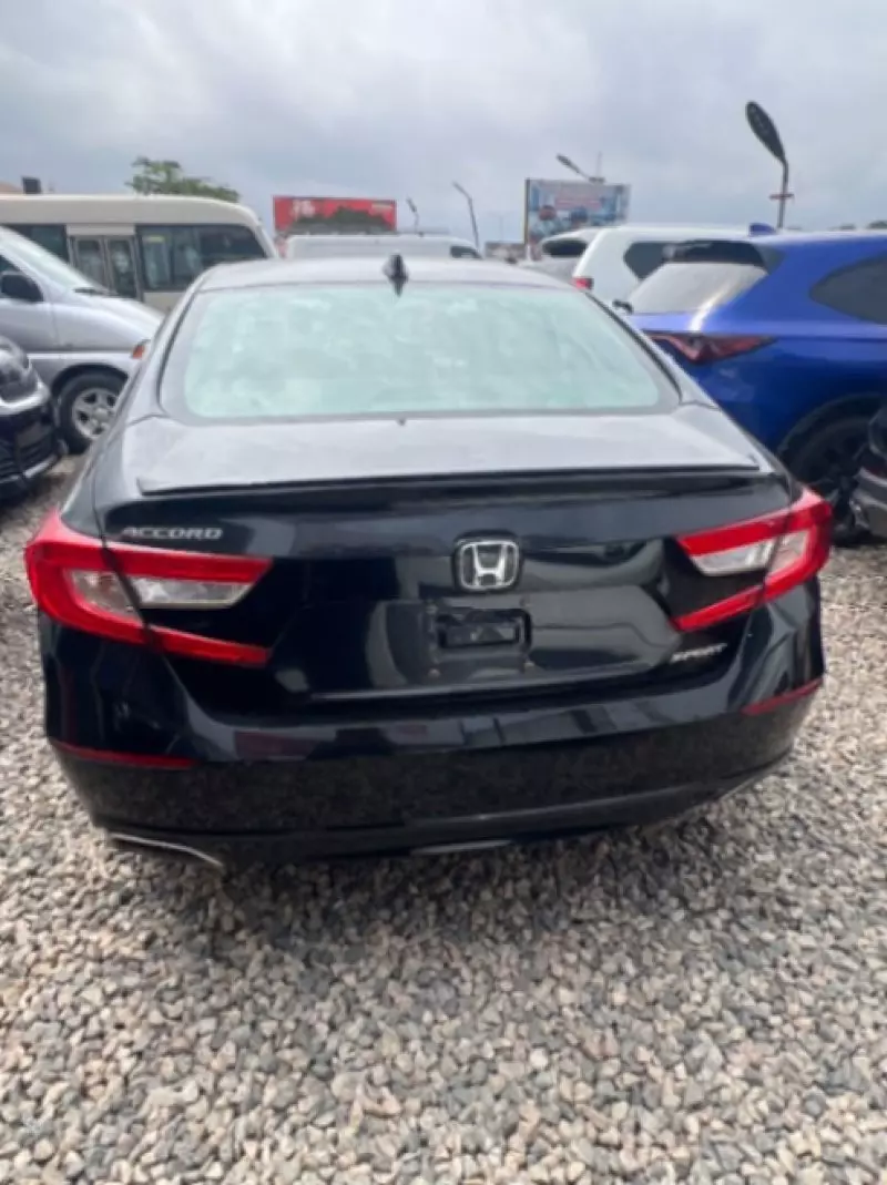 Honda Accord - 2018