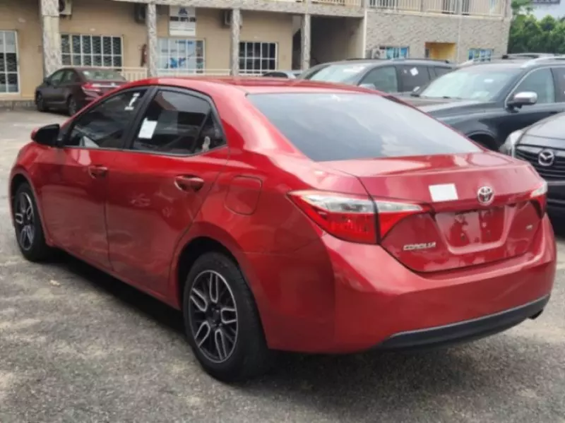 Toyota Corolla   - 2015