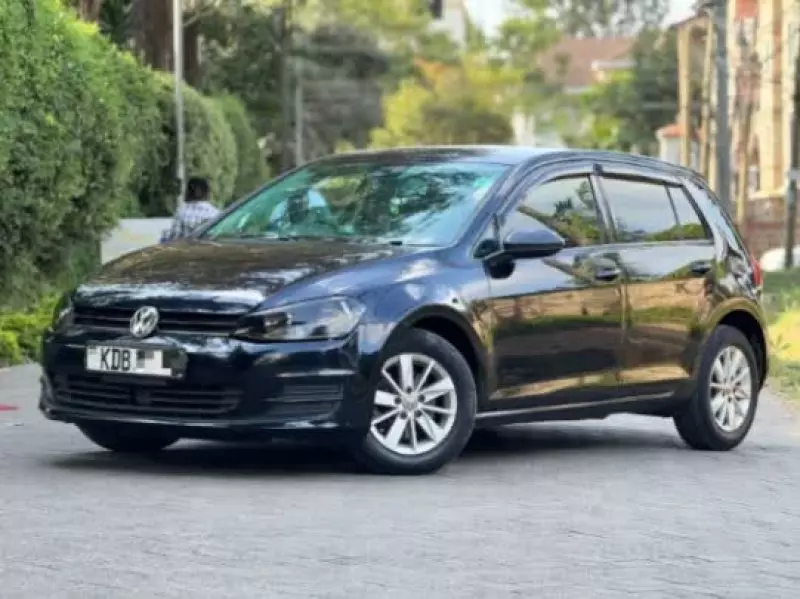 Volkswagen Golf   - 2014