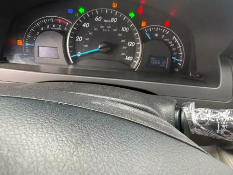 TOYOTA Camry - 2012