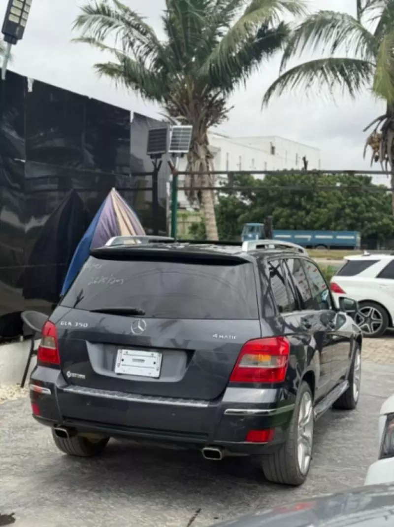 Mercedes-Benz GLK 350   - 2009