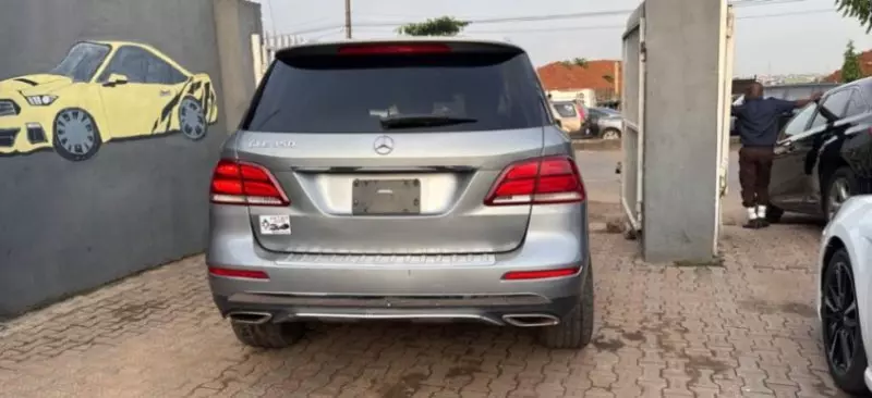 Mercedes-Benz GLE-Class   - 2016