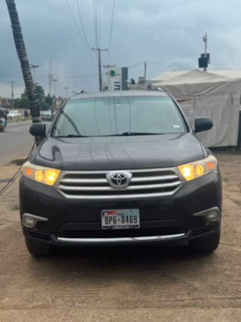 TOYOTA Highlander - 2012