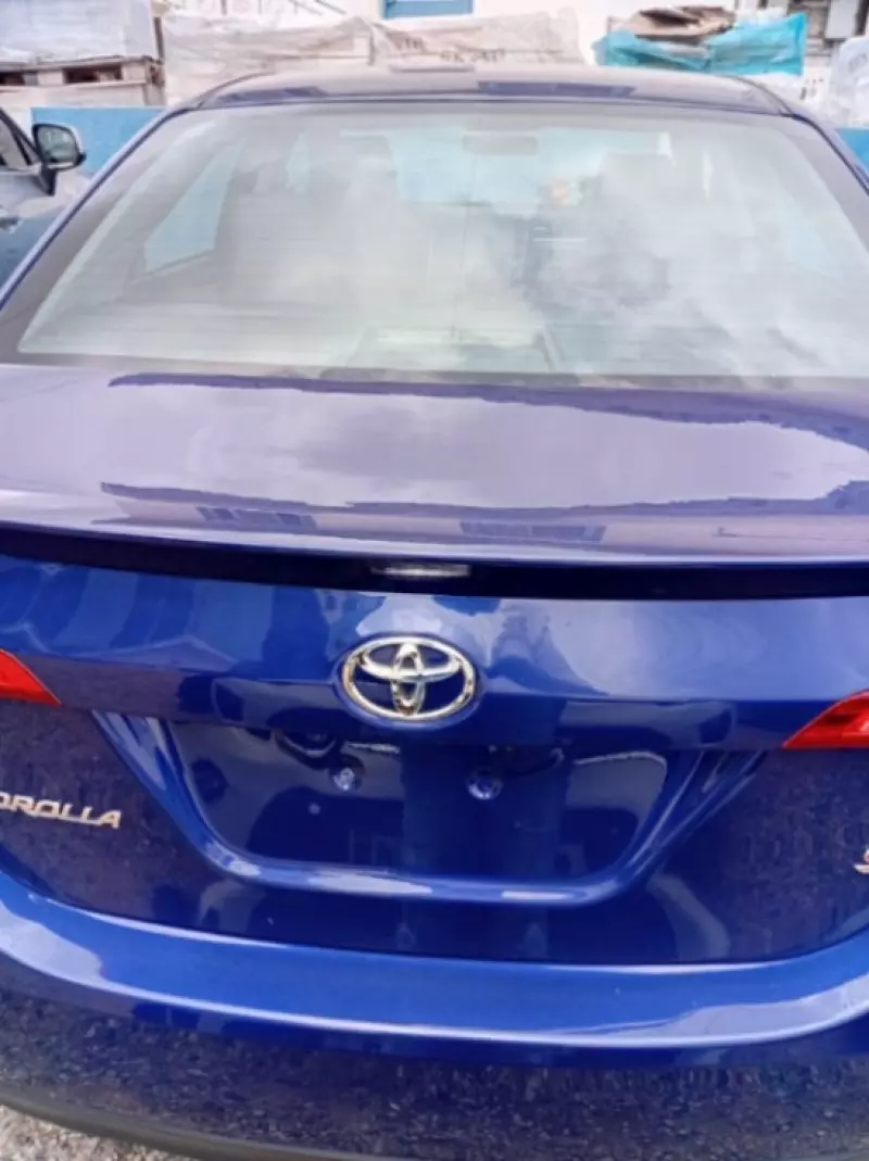 Toyota Corolla   - 2015