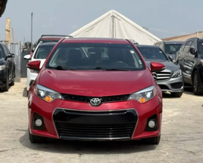 Toyota Corolla   - 2015