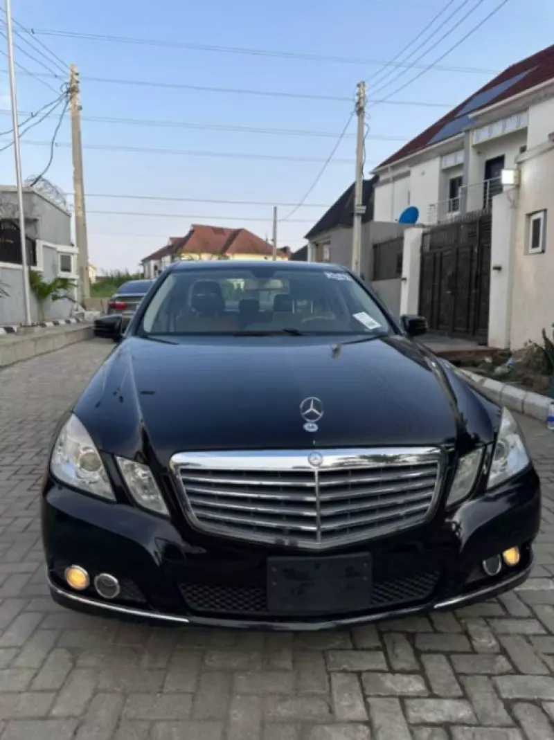 Mercedes-Benz E-Class   - 2011