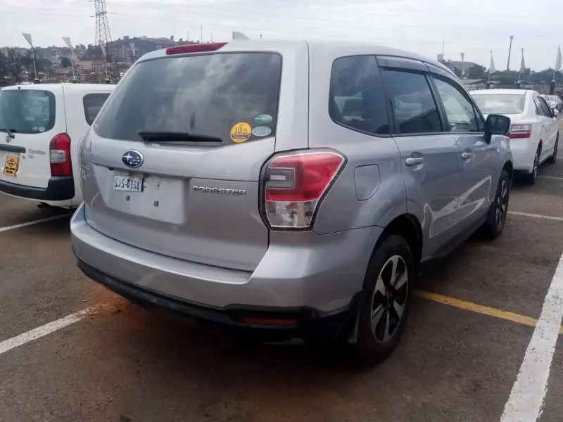 Subaru Forester   - 2017