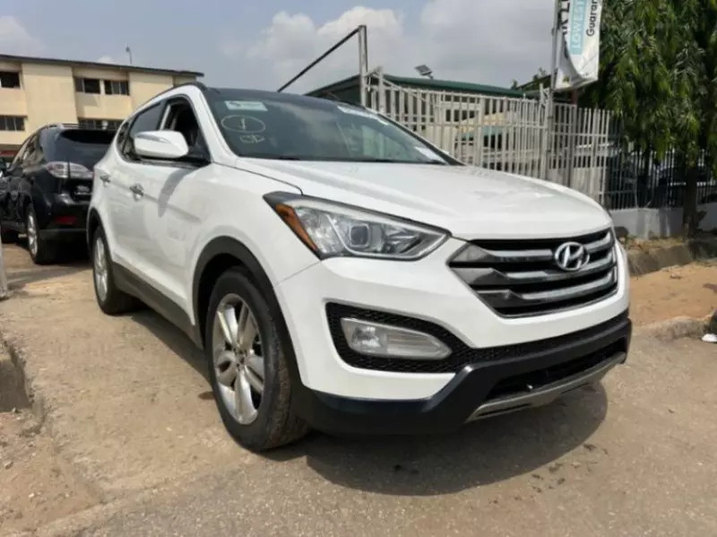 Hyundai Santa Fe Sport   - 2014