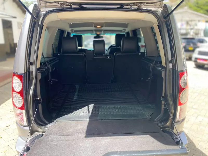 Land Rover Discovery   - 2011