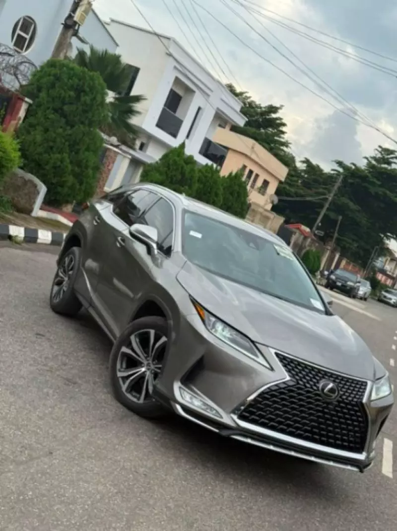 Lexus RX   - 2021