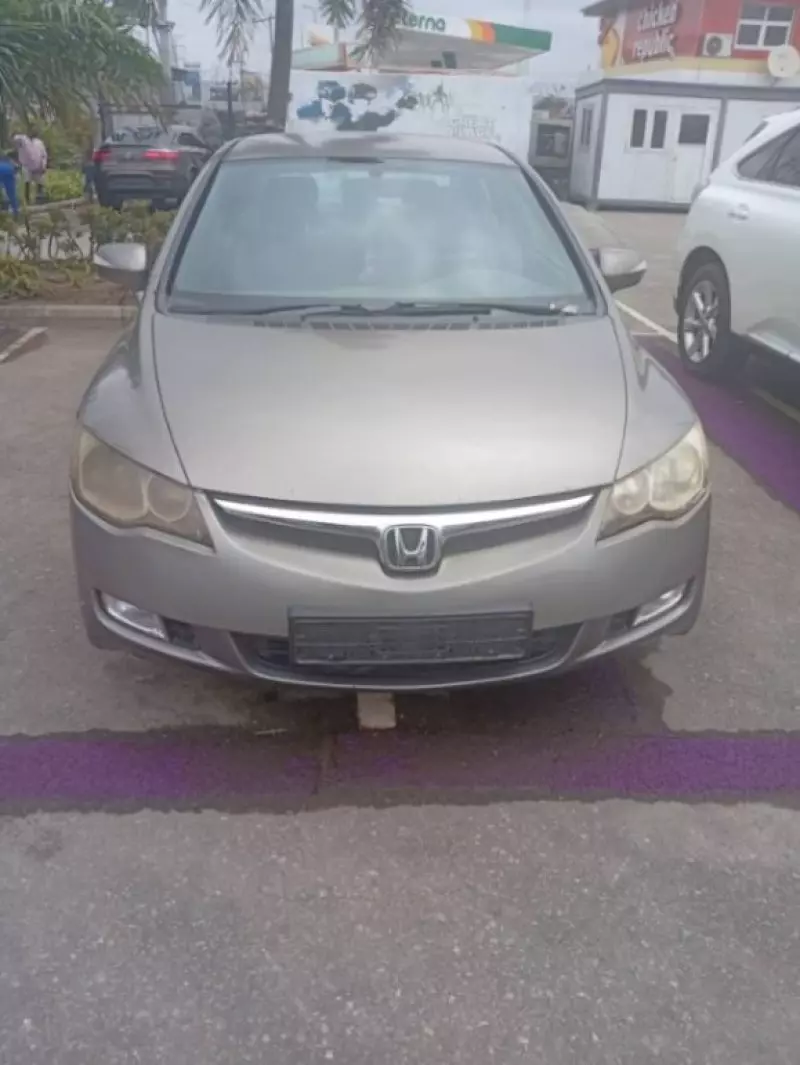 Honda Civic   - 2008
