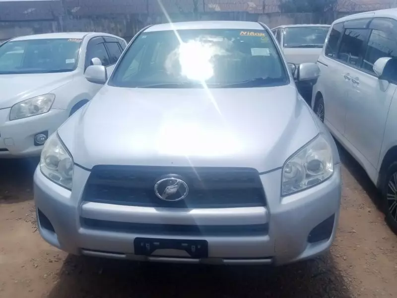 Toyota RAV 4   - 2012