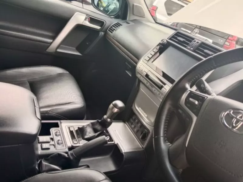 Toyota Landcruiser Prado   - 2019