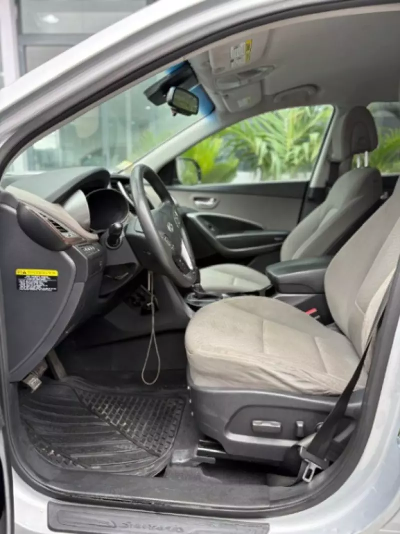 Hyundai Santa Fe   - 2017