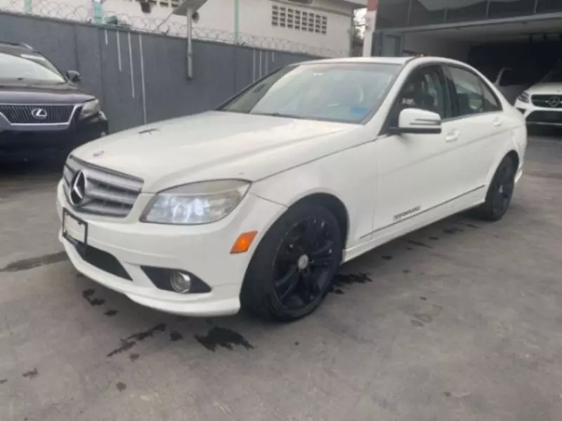 Mercedes-Benz C 300   - 2009