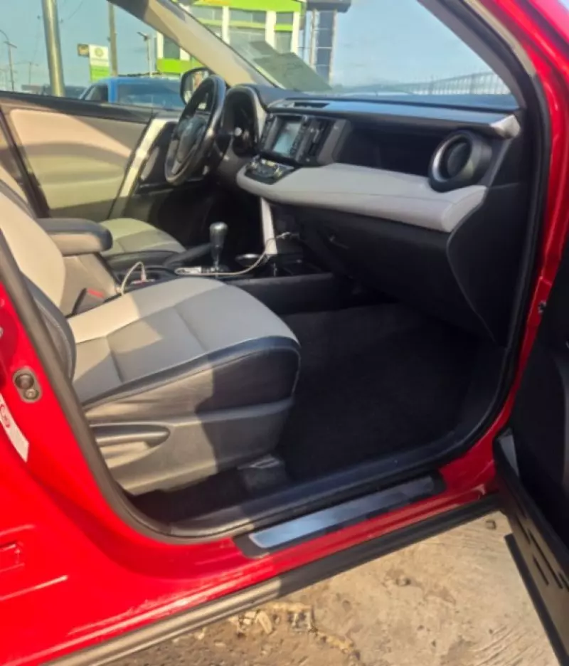 TOYOTA RAV4   - 2016