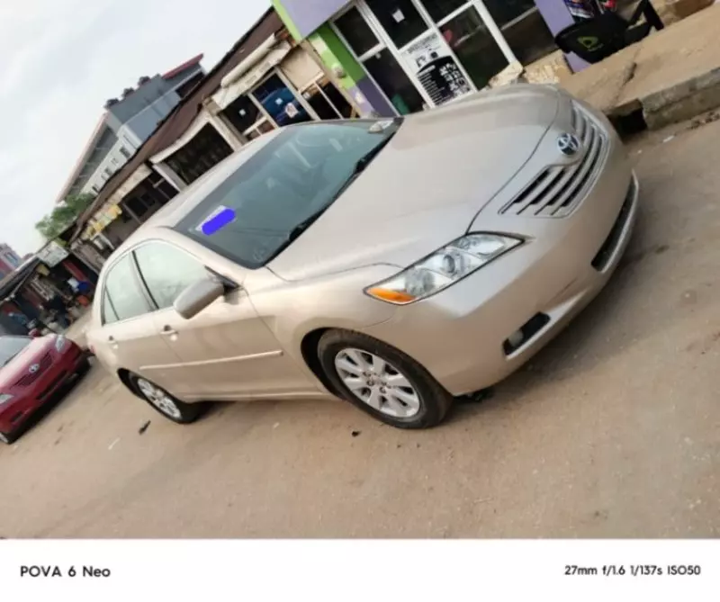 TOYOTA Camry - 2009