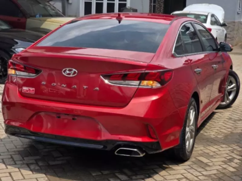 Hyundai Sonata   - 2019