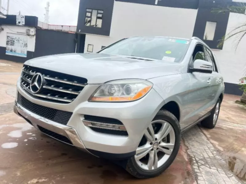 Mercedes-Benz ML-Class   - 2012