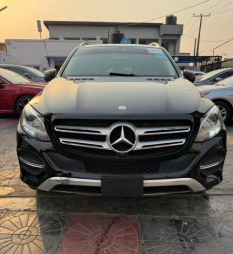 Mercedes-Benz GLE 350   - 2016