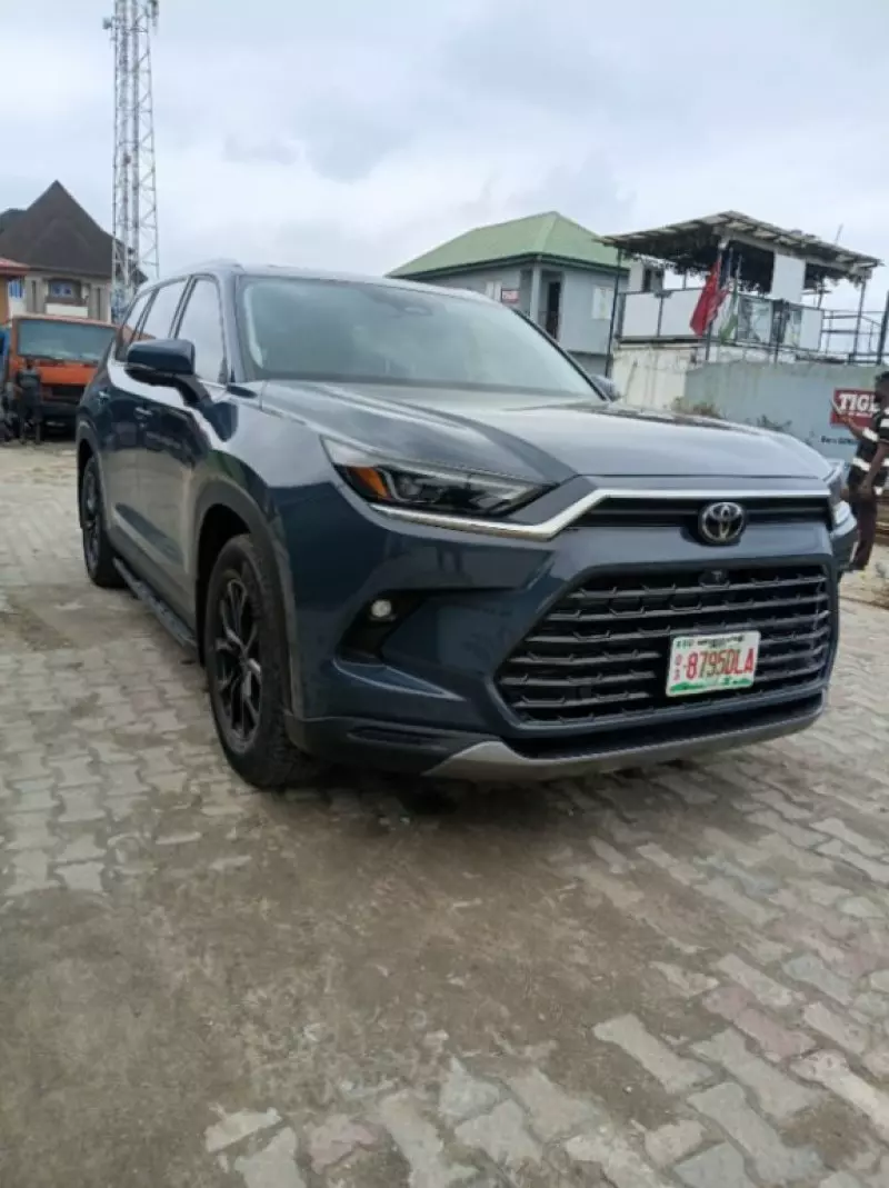 TOYOTA Grand Highlander   - 2024