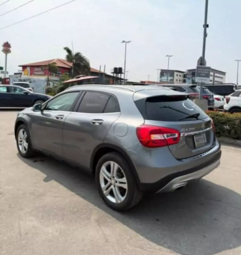 Mercedes-Benz GLA 250   - 2016