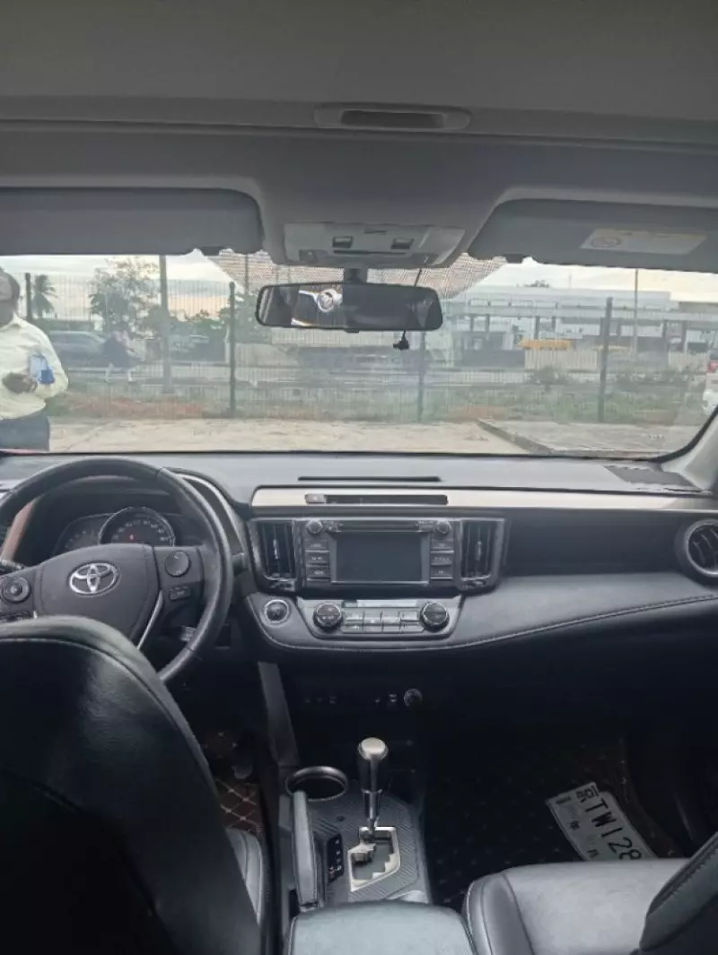 Toyota RAV 4   - 2014