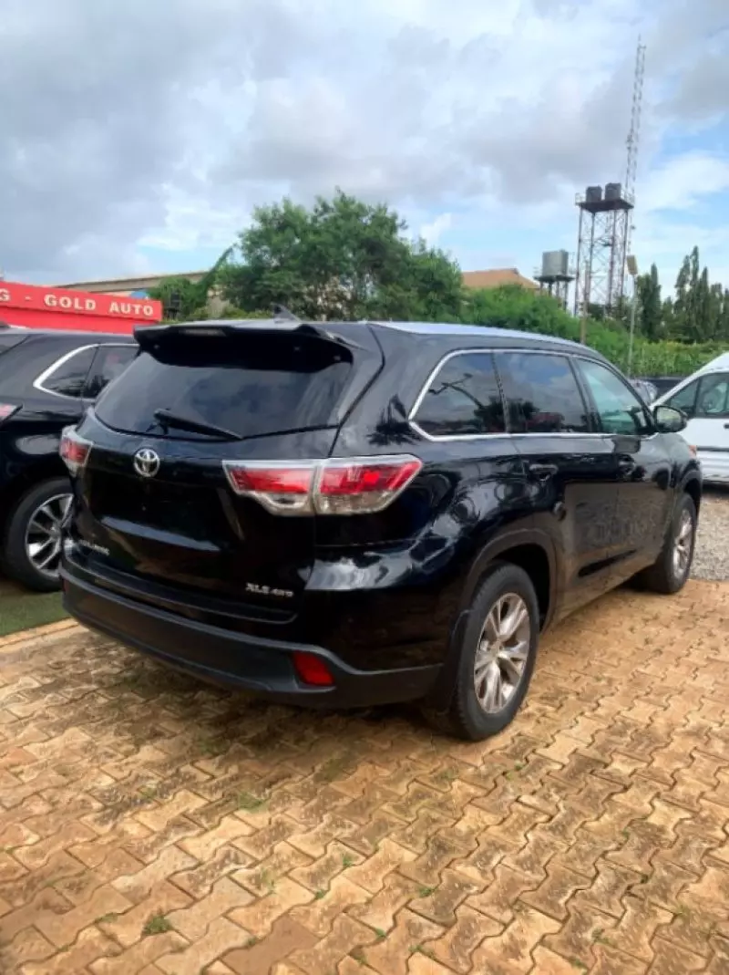TOYOTA Highlander   - 2014