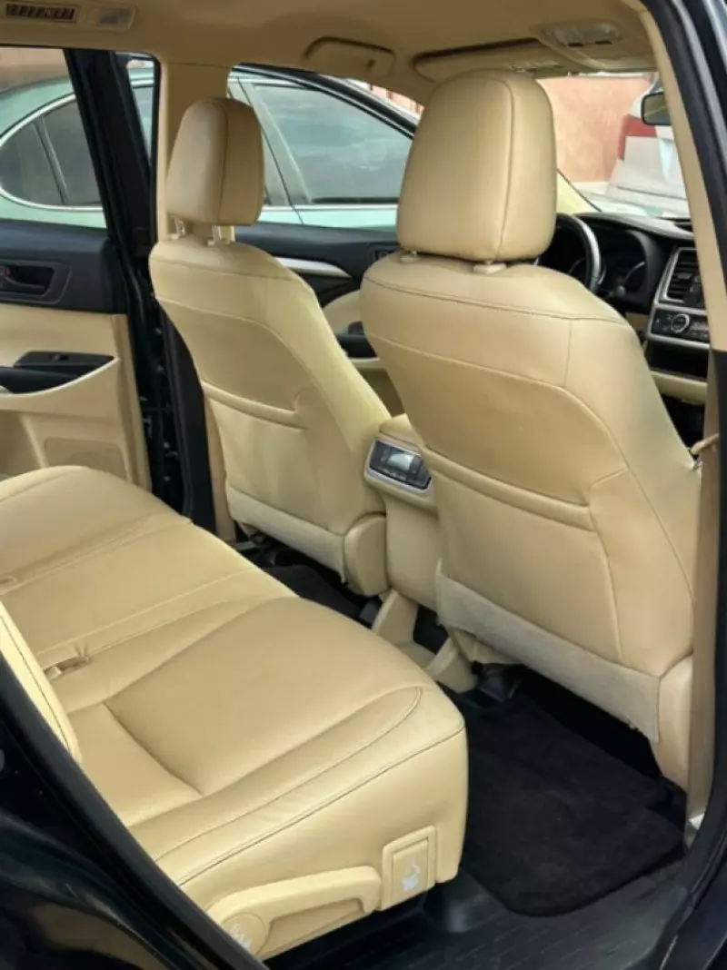 Toyota Highlander - 2017