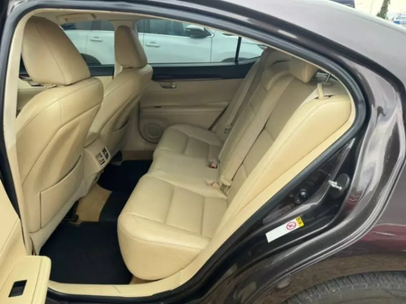 Lexus ES 350   - 2013