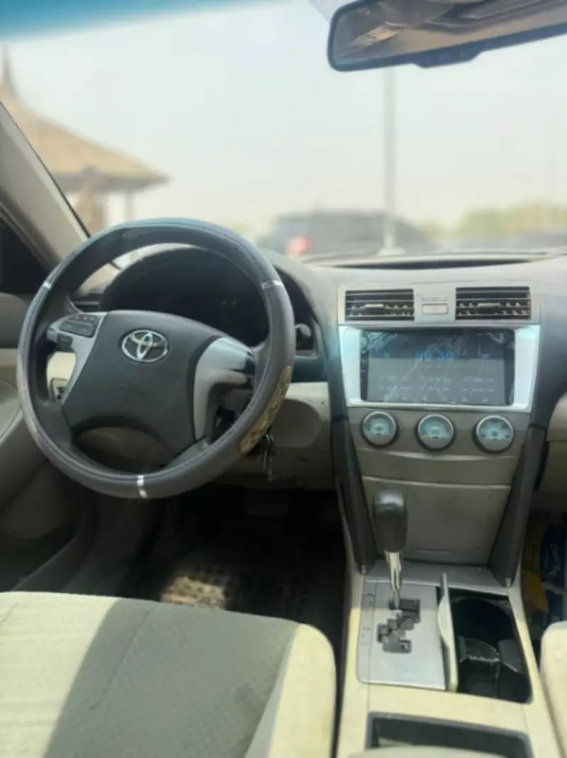 Toyota Camry   - 2008