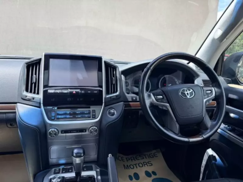 Toyota Landcruiser Sahara   - 2018